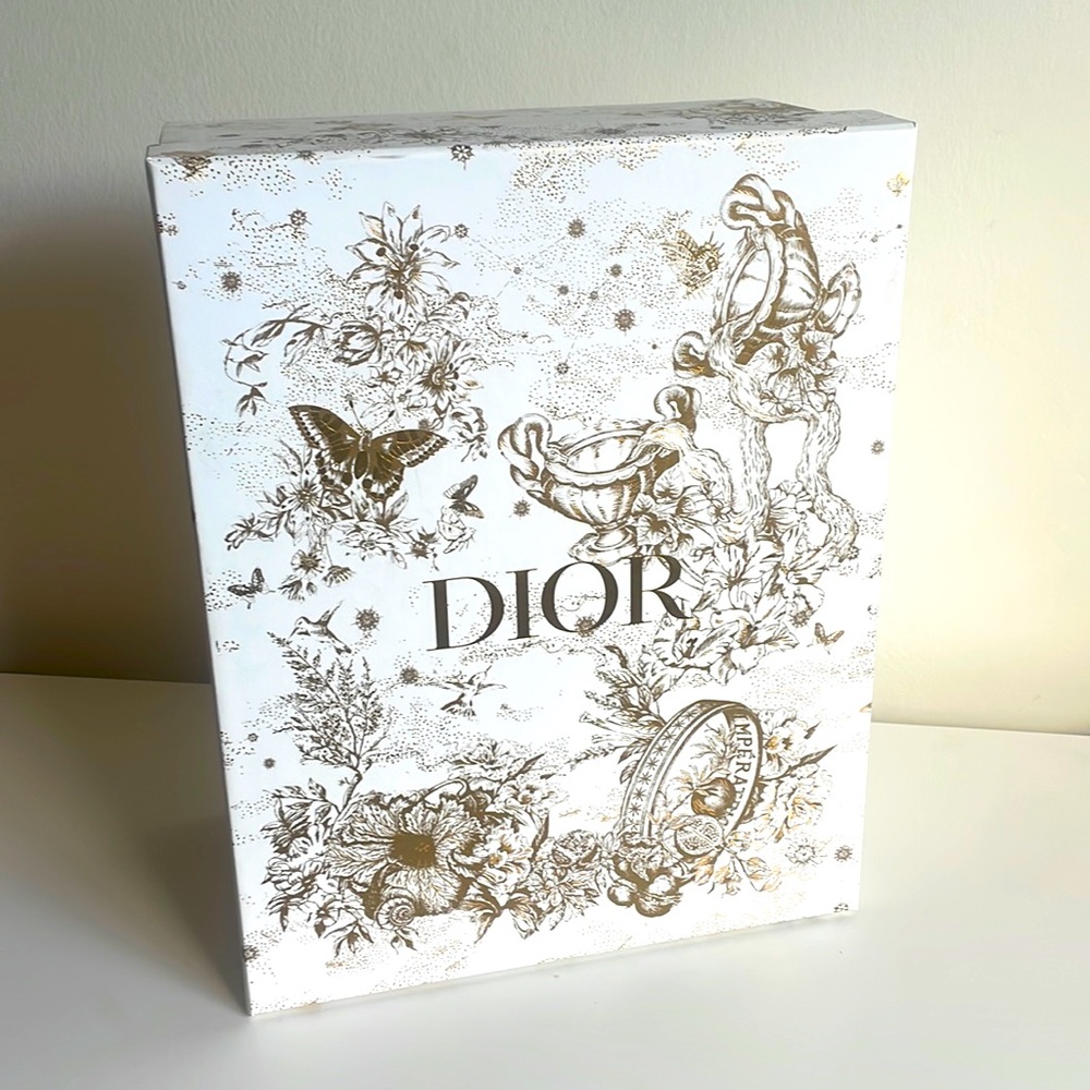 Dior Holiday 2021 Medium Box